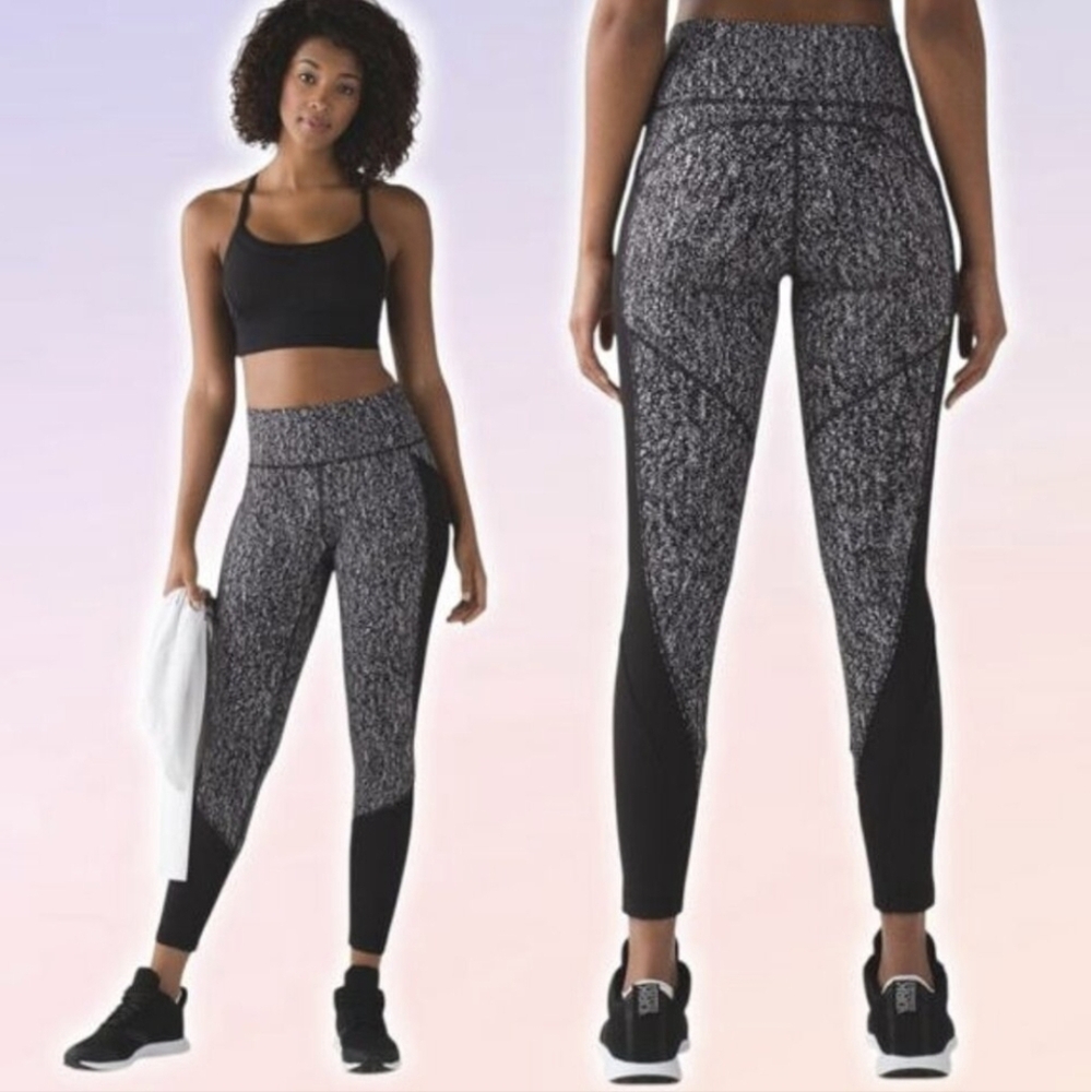 Lululemon Fit Physique Leggings Tights Luon Suited Jacquard Black White Size 10